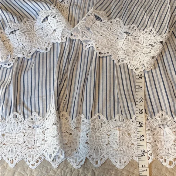 Catherine Malandrino Size 1X Cottagecore Blue and White Striped Blouse with Lace - Picture 10 of 10